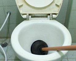 トイレの「つまり」の主な原因と対処法