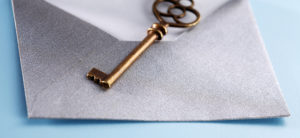 鍵を郵送で送る！　発送方法や梱包の注意点は？